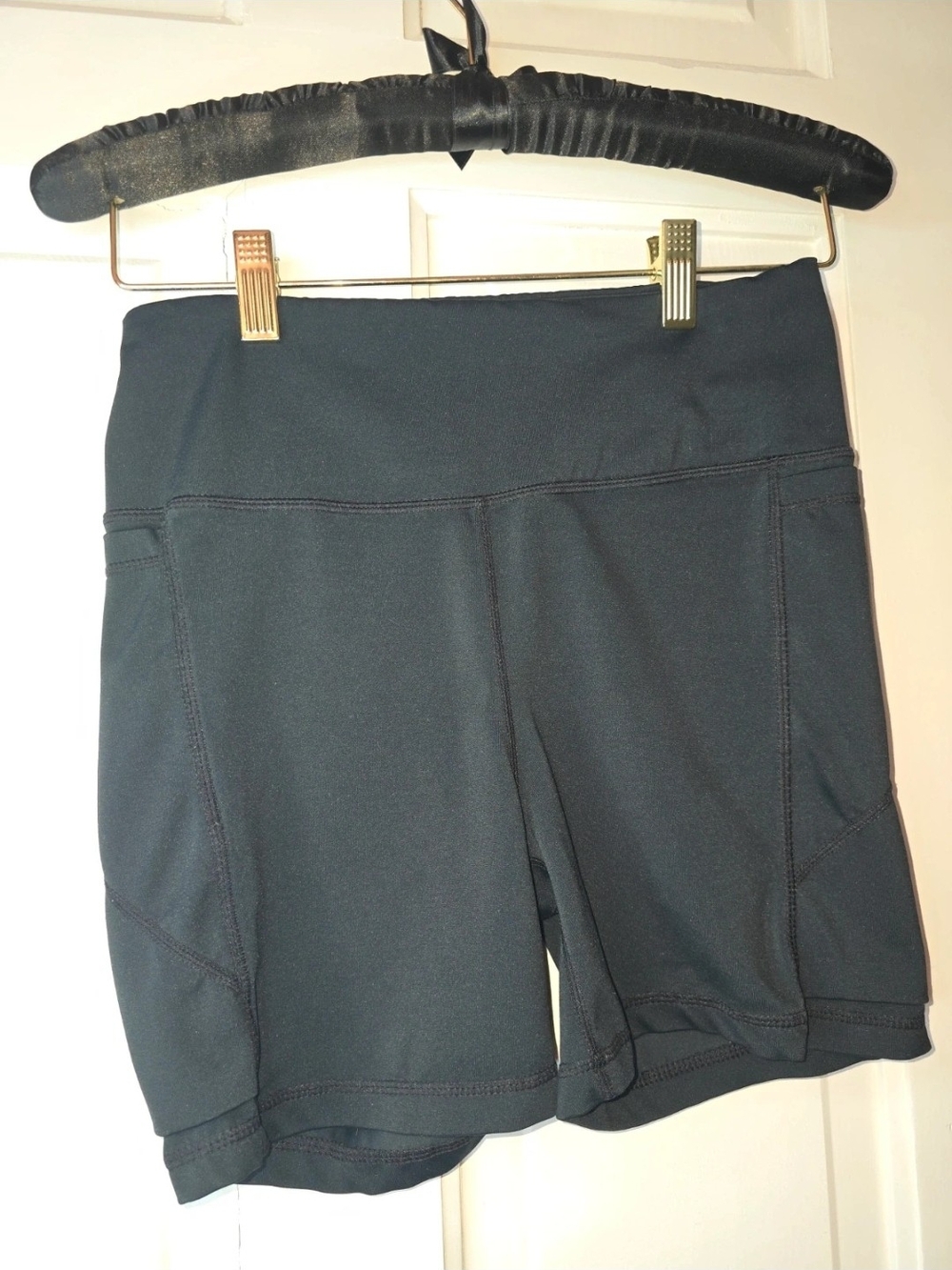 Senita Athletics Black High-Rise Bike Shorts with Side Panels